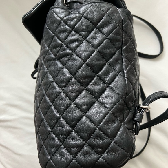 CHANEL URBAN SPIRIT CHAIN LAMBSKIN QUILTED BACKPACK - Picture 3 of 16